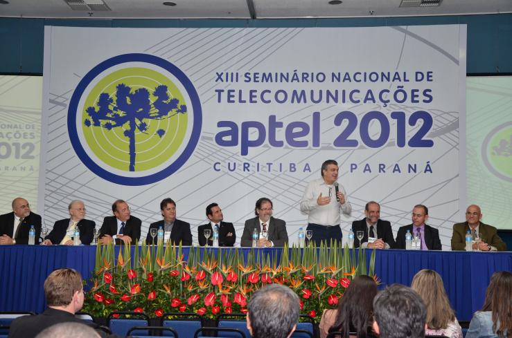 XIII SEMINÁRIO NACIONAL DE TELECOMUNICAÇÕES-APTEL 2012 – 11 a 13 de setembro de 2012 – EXPOUNIMED – CURITIBA-PR